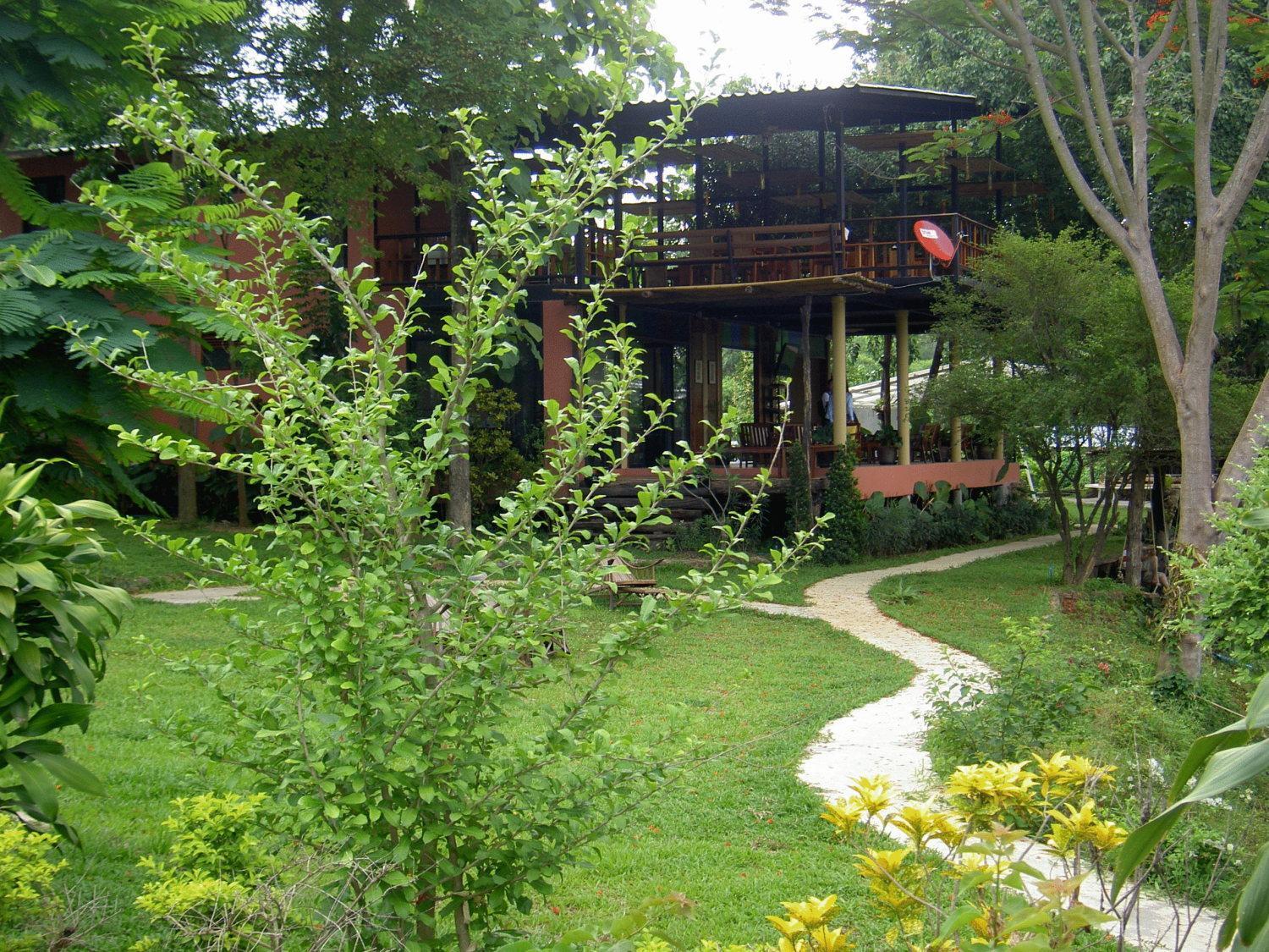 Boutique Raft Resort, River Kwai Sai Yok Ngoại thất bức ảnh