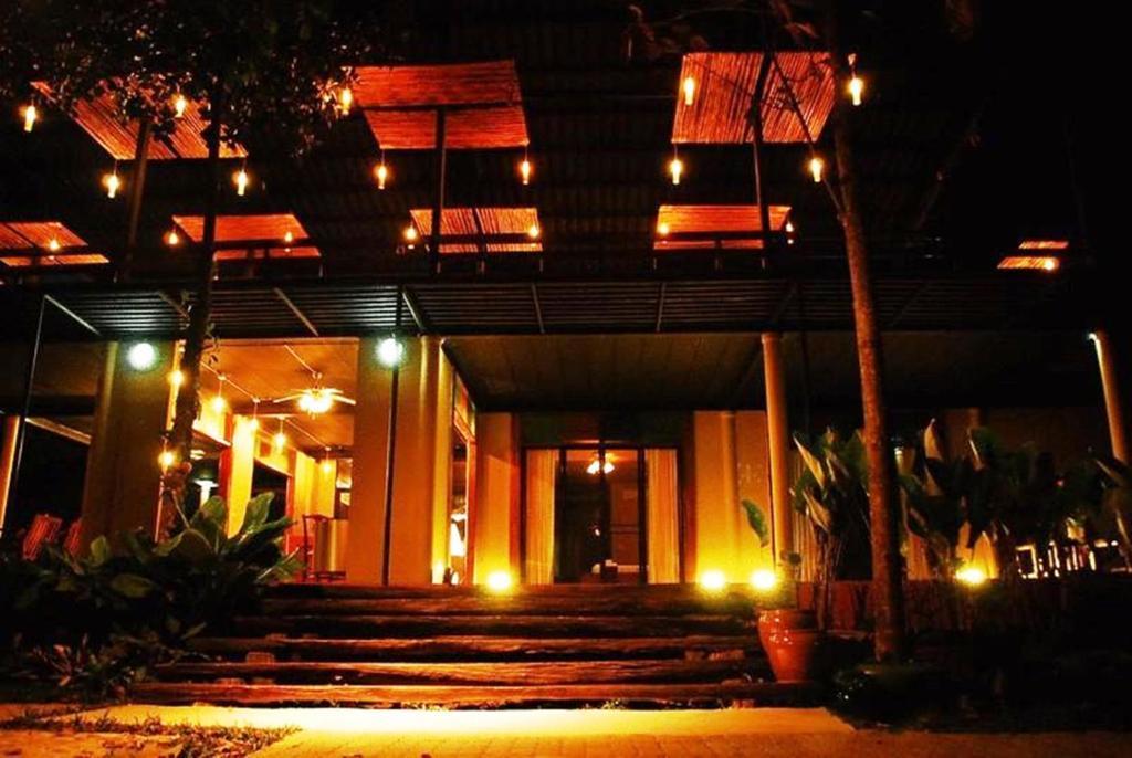 Boutique Raft Resort, River Kwai Sai Yok Phòng bức ảnh