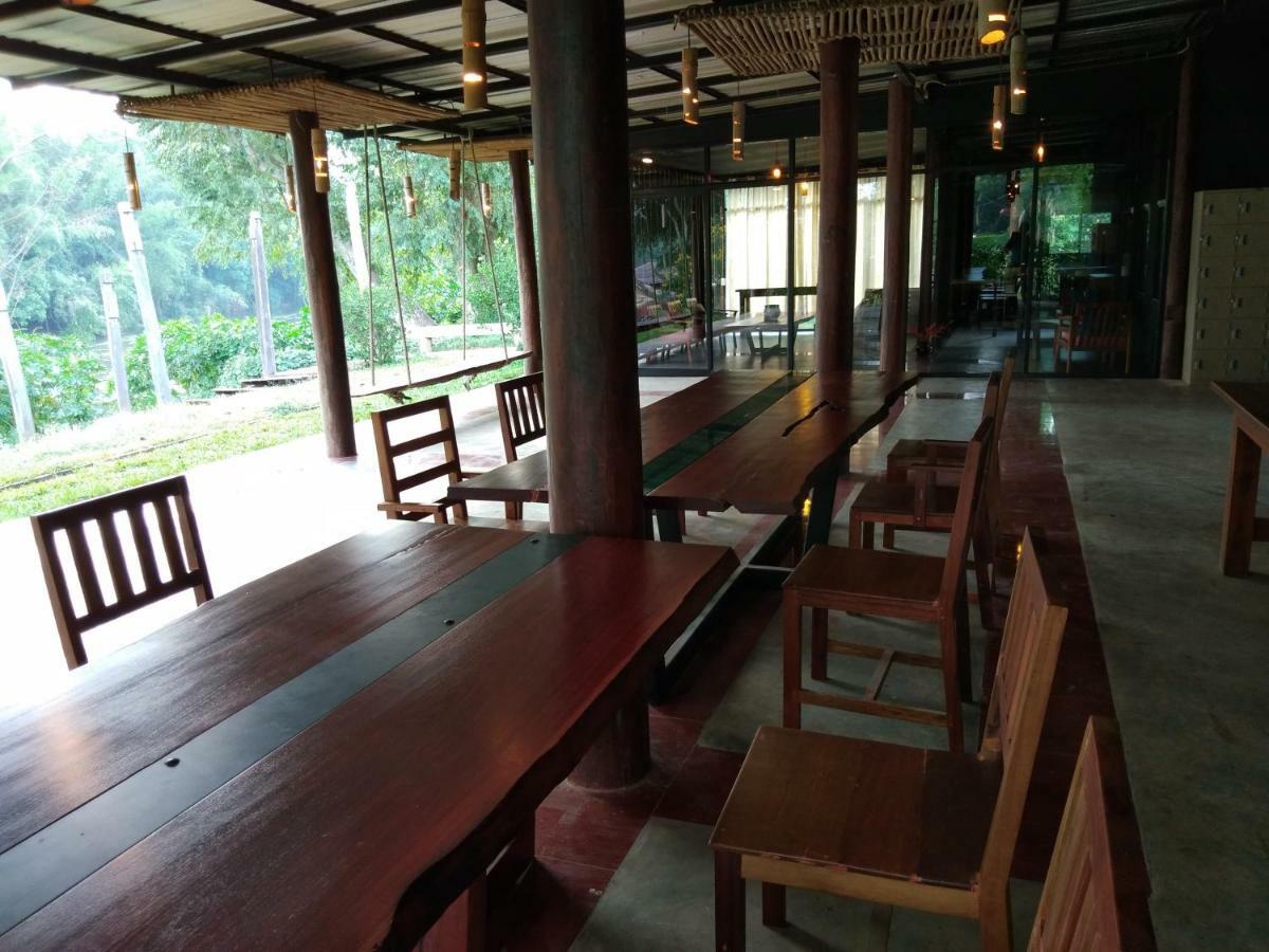 Boutique Raft Resort, River Kwai Sai Yok Ngoại thất bức ảnh