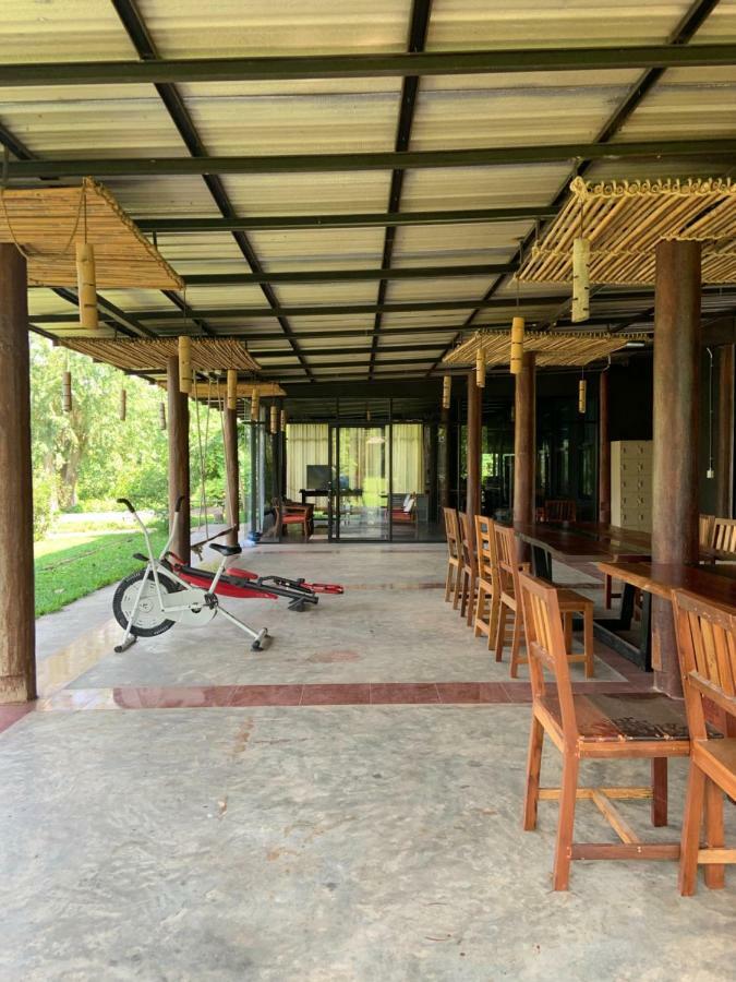Boutique Raft Resort, River Kwai Sai Yok Ngoại thất bức ảnh