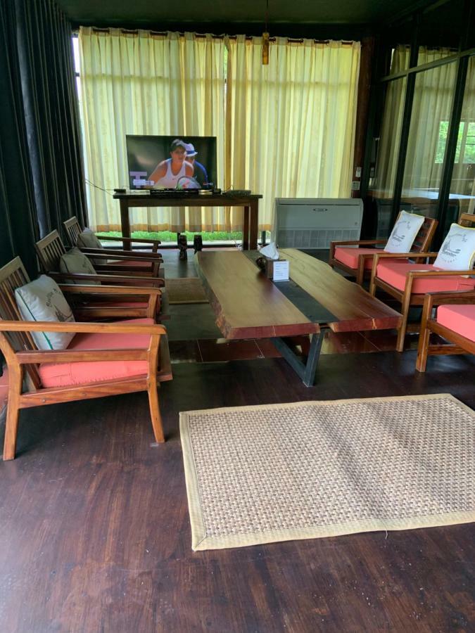 Boutique Raft Resort, River Kwai Sai Yok Ngoại thất bức ảnh